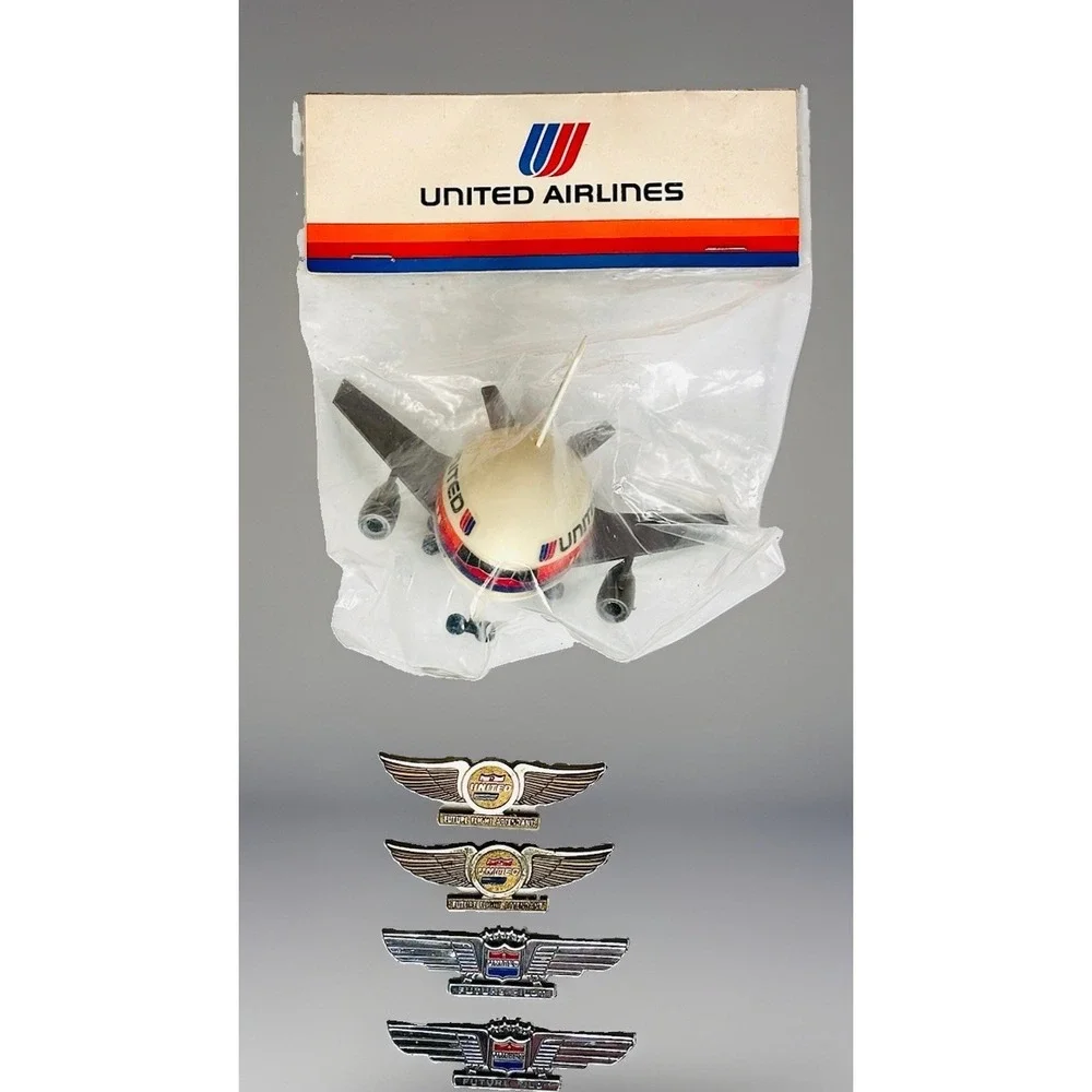 Vintage United Airlines Memorabilia Lot Boeing 767 Sharpener Future Pilot Wings